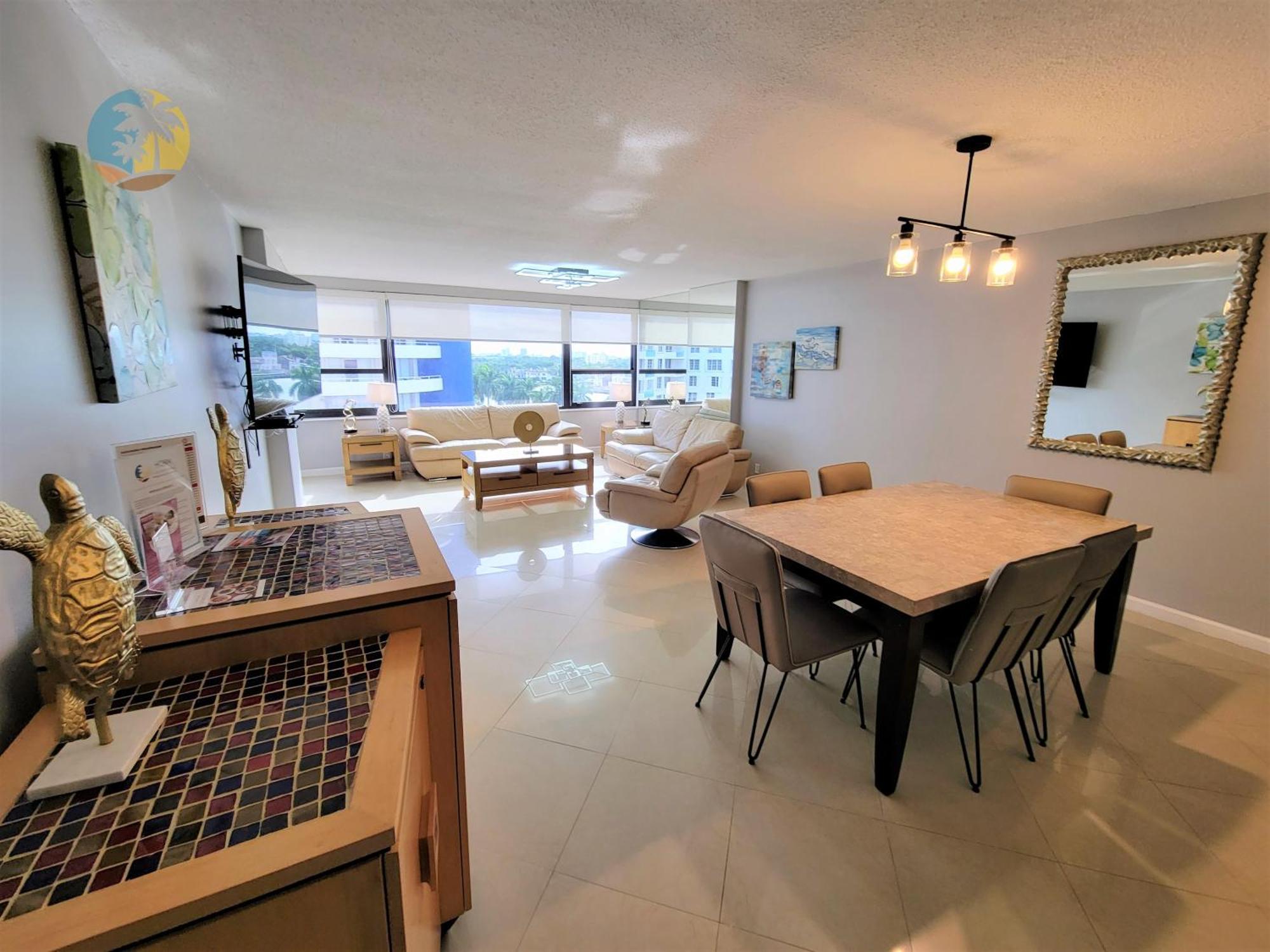 Deluxe Beach Resort - Hora Rentals Маями Бийч Екстериор снимка
